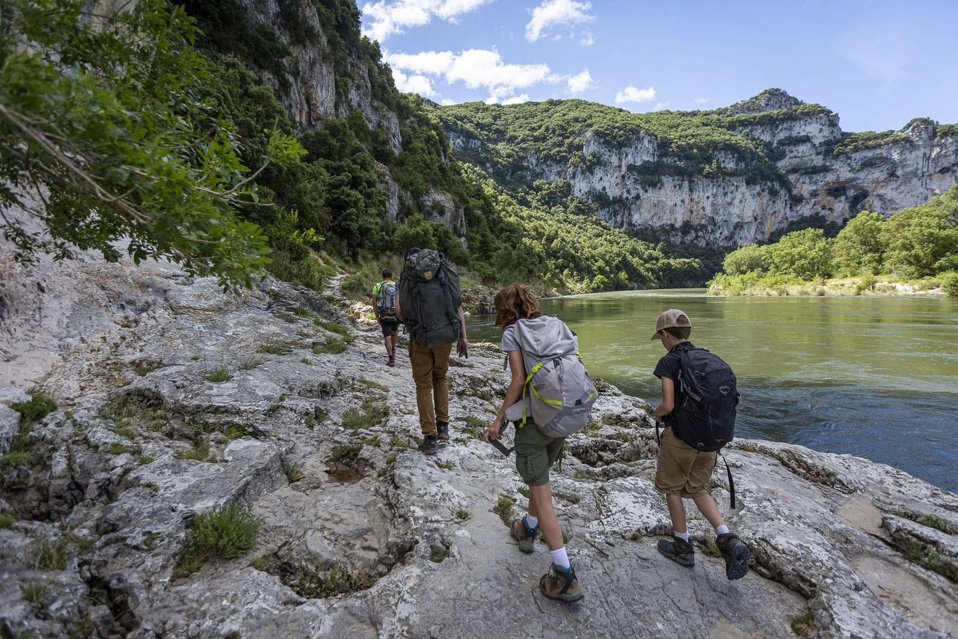 Bourg-Saint-Andéol : que visiter ? Palais des évêques, Mithra et vallon de Tourne