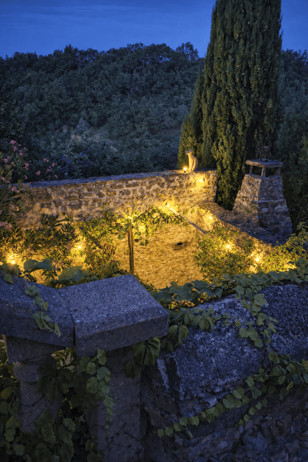 Le Mas d'Eylieux à la nuit tombée 4